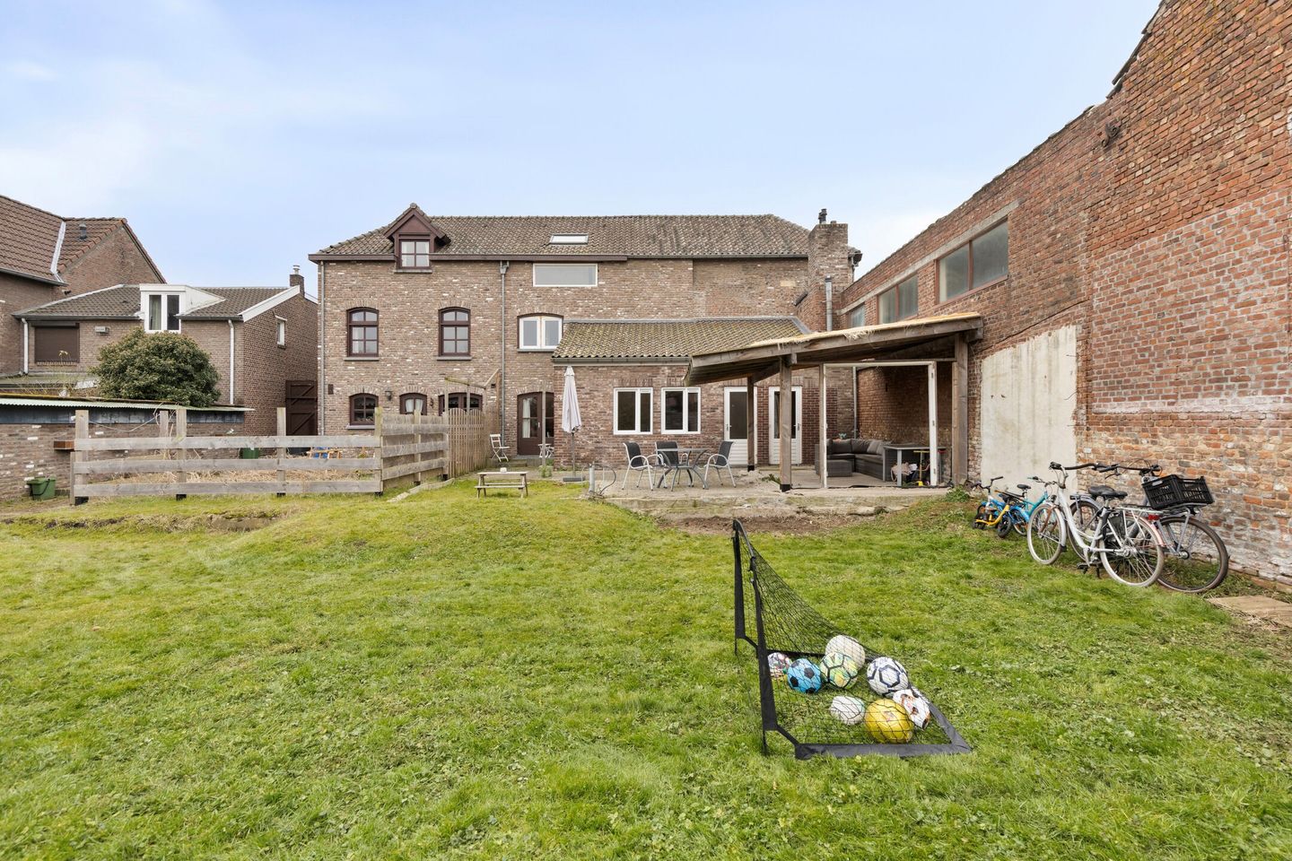 Foto 29 van Ambyerstraat Noord 84