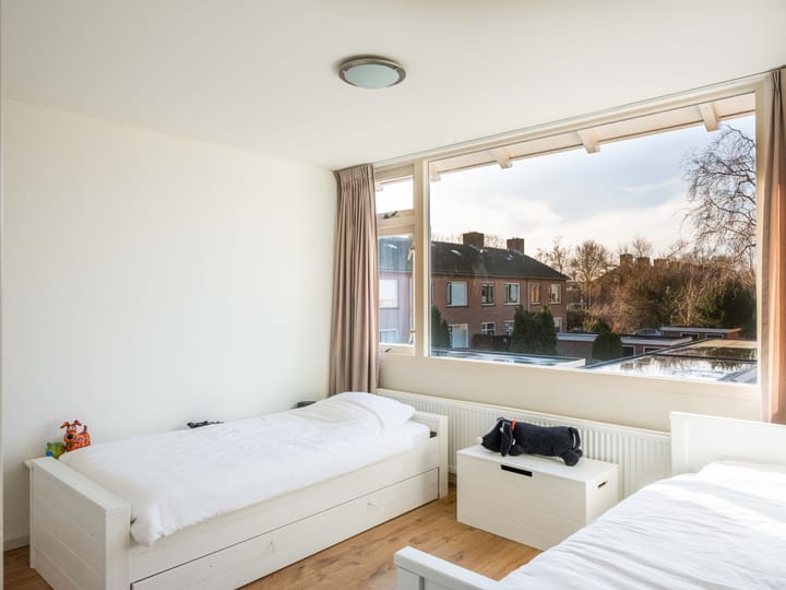 Foto 13 van Ereprijsweg 12