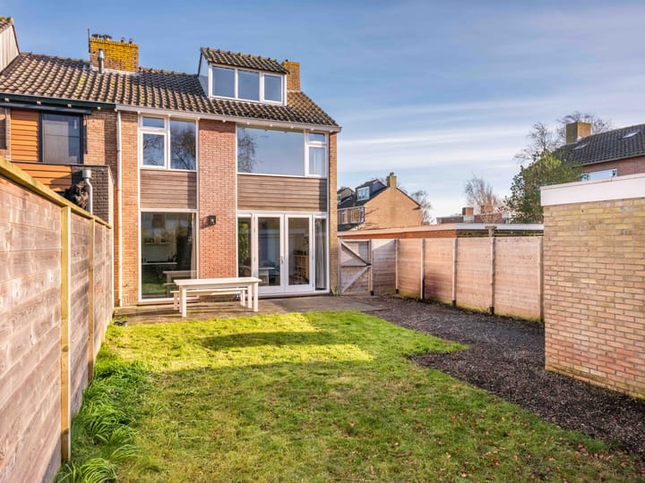 Foto 23 van Ereprijsweg 12