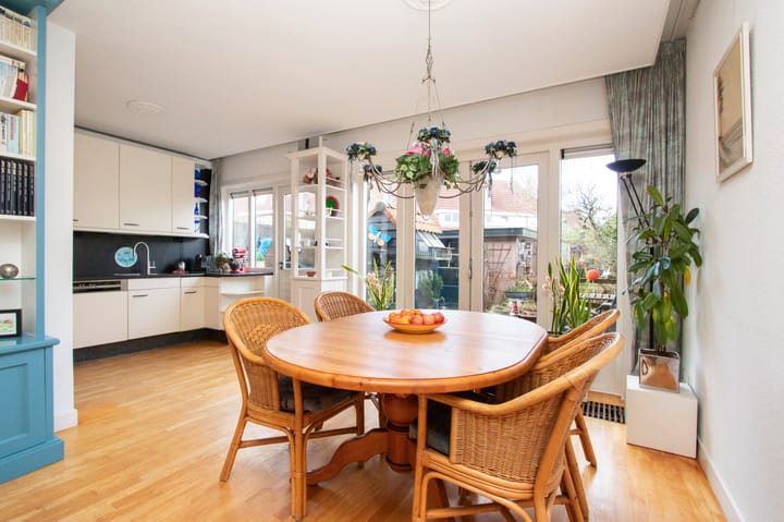 Foto 9 van B. van Rooijenstraat 15