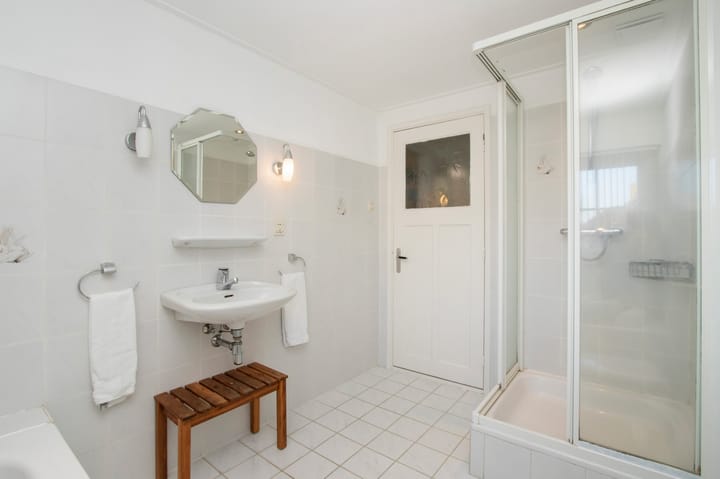 Foto 14 van B. van Rooijenstraat 15