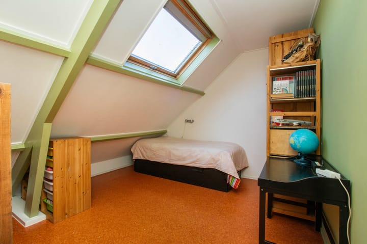 Foto 17 van B. van Rooijenstraat 15