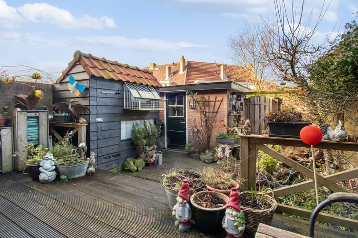 Foto 19 van B. van Rooijenstraat 15