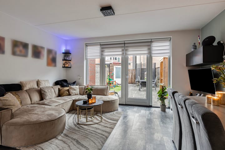 Foto 9 van Van Konijnenburgweg 8