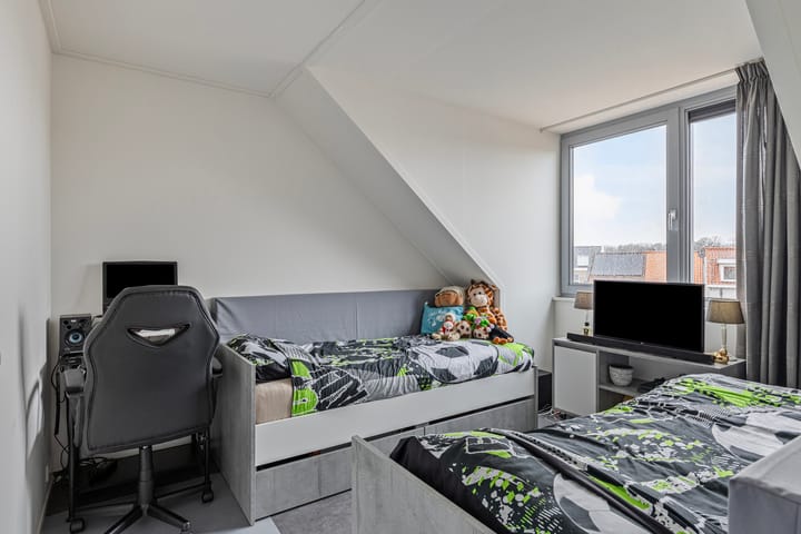 Foto 18 van Van Konijnenburgweg 8