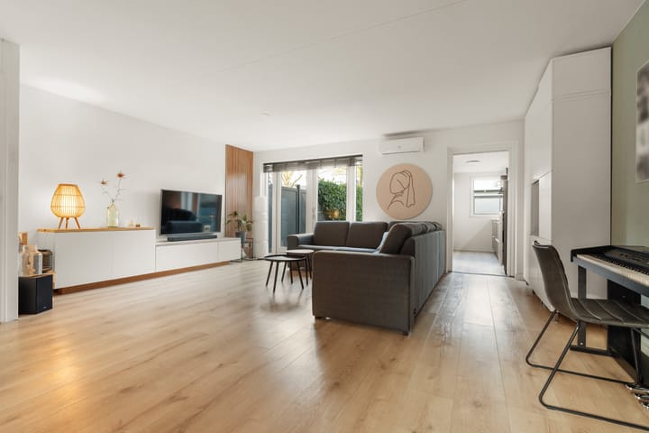 Foto 5 van Dominicanenstraat 18