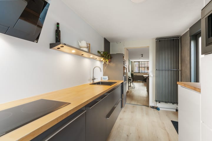 Foto 14 van Dominicanenstraat 18