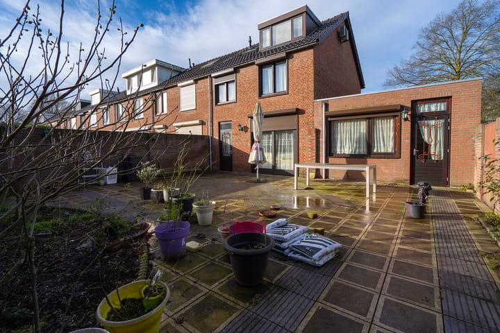 Foto 33 van Donizettistraat 50