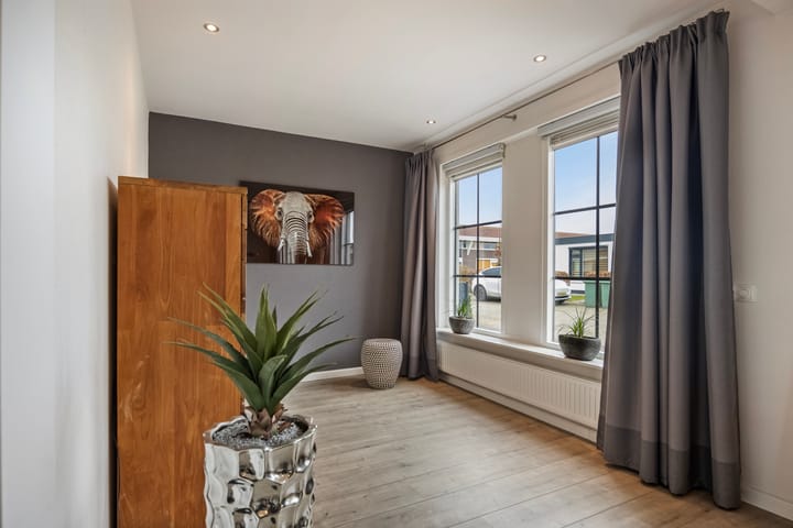 Photo 11 of Sportstraat 4