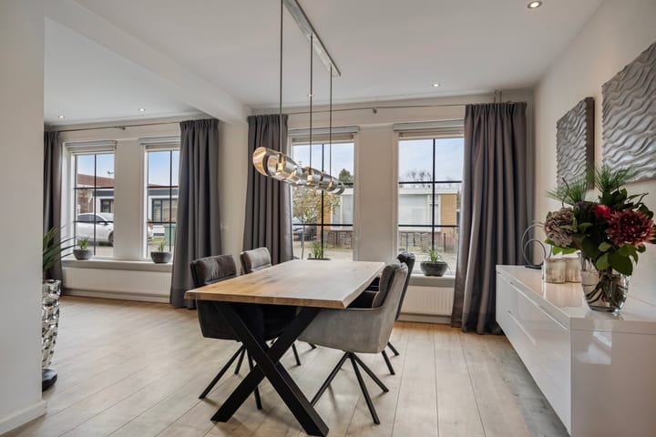 Photo 15 of Sportstraat 4