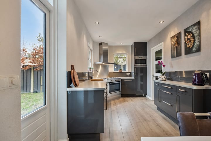 Photo 16 of Sportstraat 4