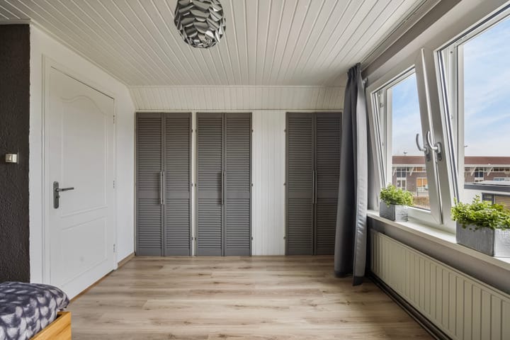 Photo 21 of Sportstraat 4