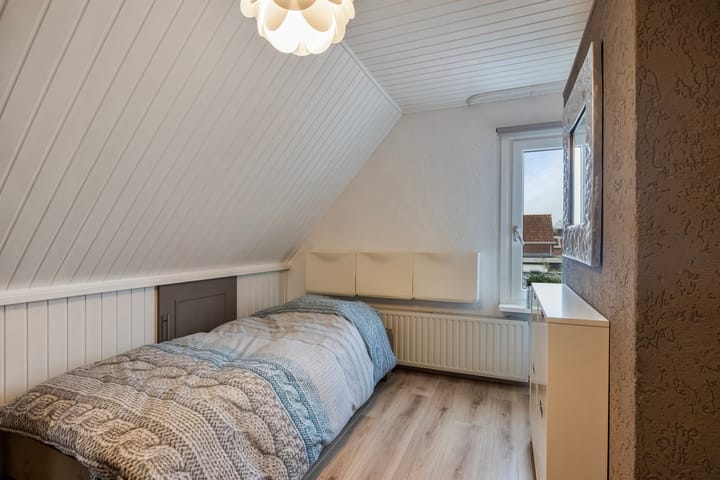 Photo 23 of Sportstraat 4