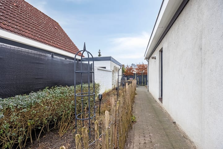 Photo 28 of Sportstraat 4