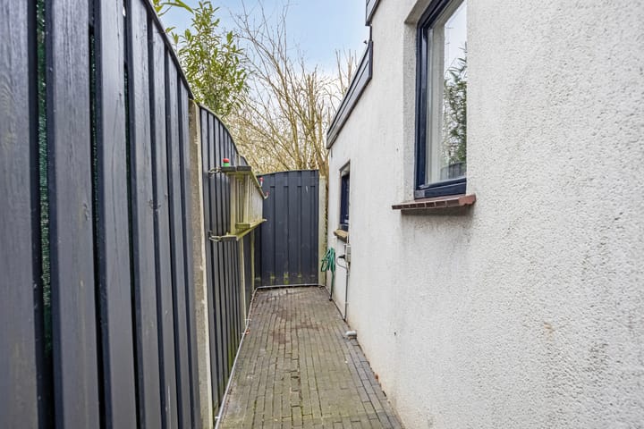 Photo 31 of Sportstraat 4