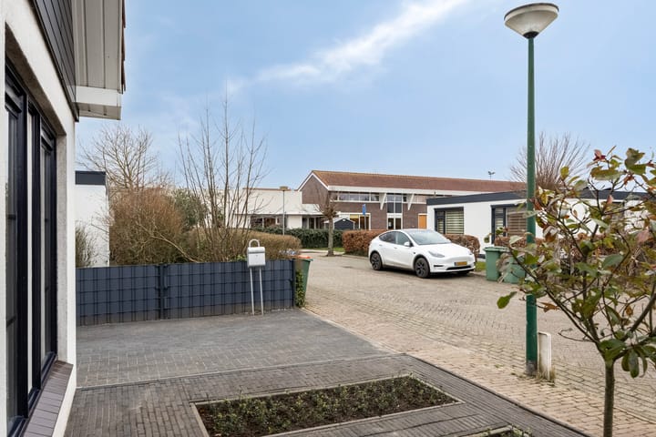 Photo 34 of Sportstraat 4