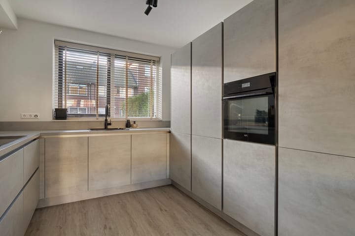 Photo 15 of Kattenburg 4