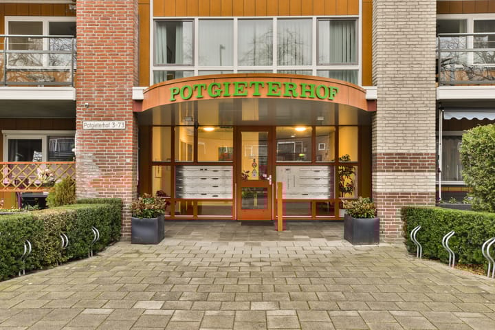 Foto 5 van Potgieterhof 43