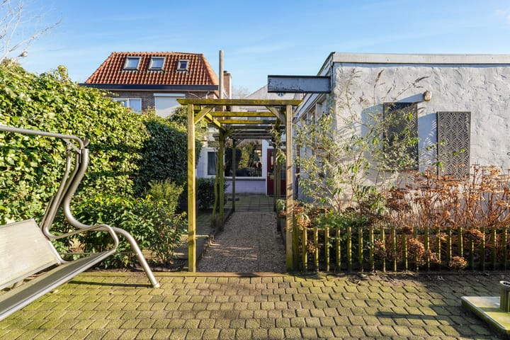 Foto 32 van Doctor van Beurdenstraat 24