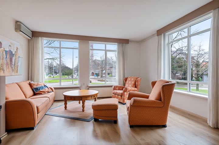 Foto 2 van Valkenburgerplein 1