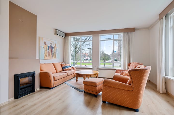 Foto 9 van Valkenburgerplein 1