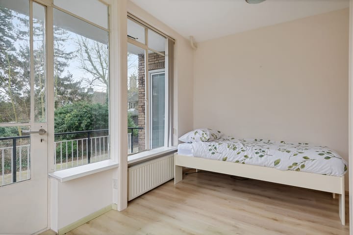 Foto 15 van Valkenburgerplein 1