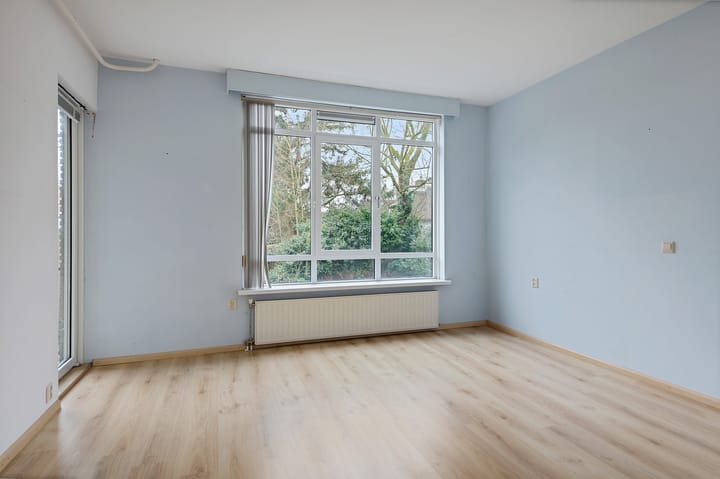 Foto 24 van Valkenburgerplein 1