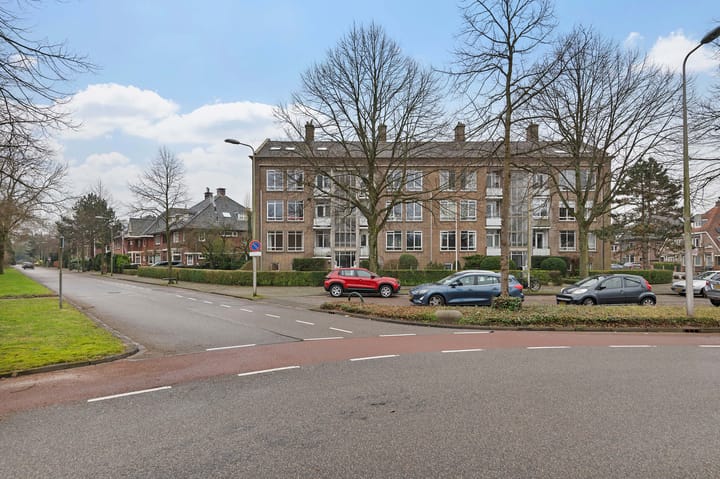 Foto 36 van Valkenburgerplein 1