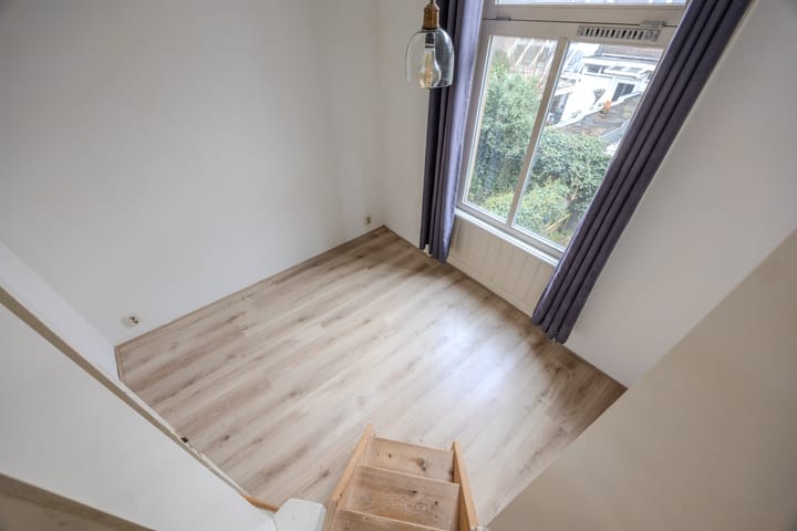 Foto 12 van Staringstraat 7