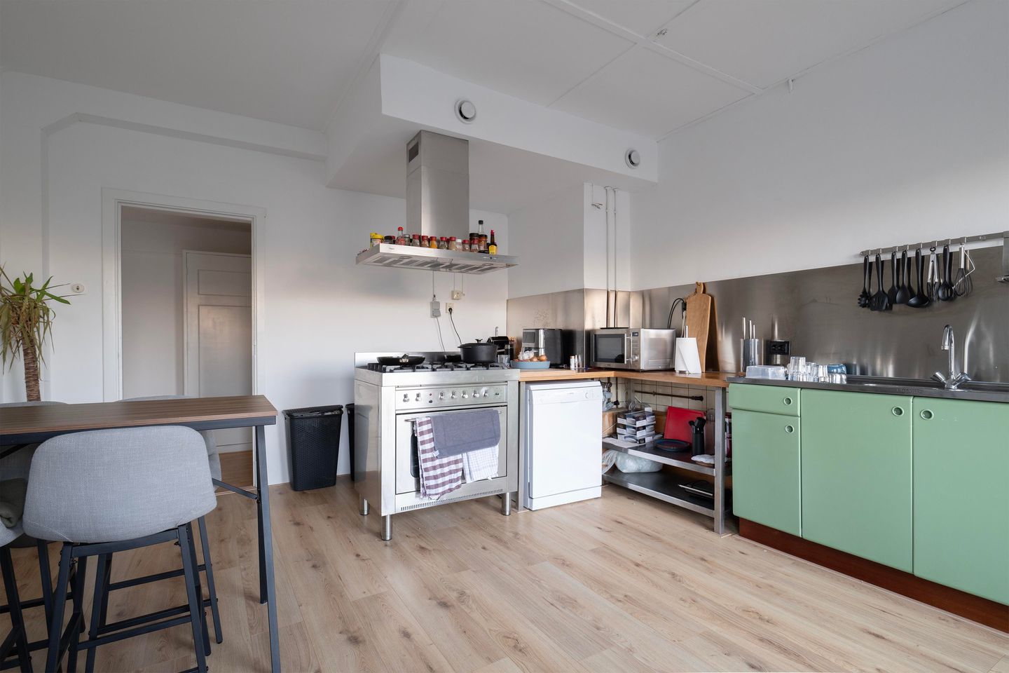 Photo 14 of Rochussenstraat 129-C