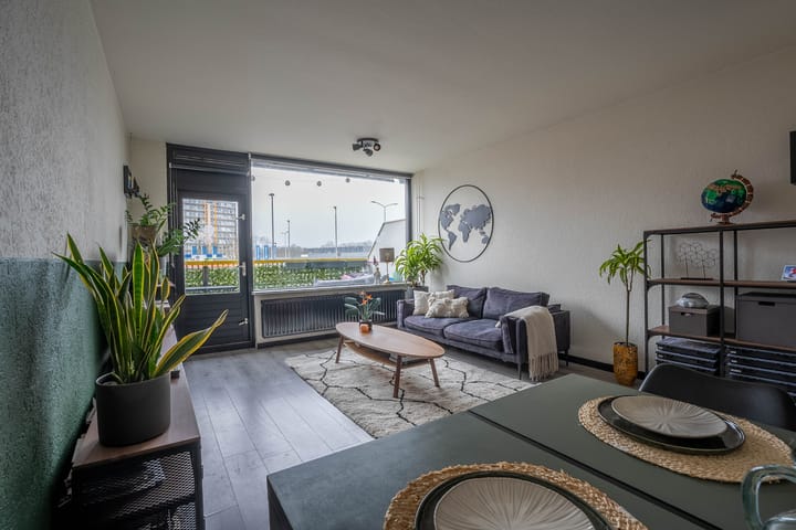 Photo 6 of Dokter van Stratenweg 114