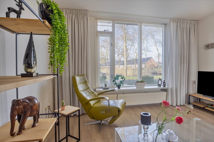 Foto 5 van Van Limburg Stirumware 82