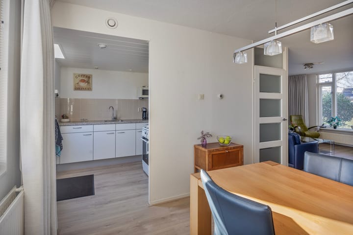 Foto 10 van Van Limburg Stirumware 82