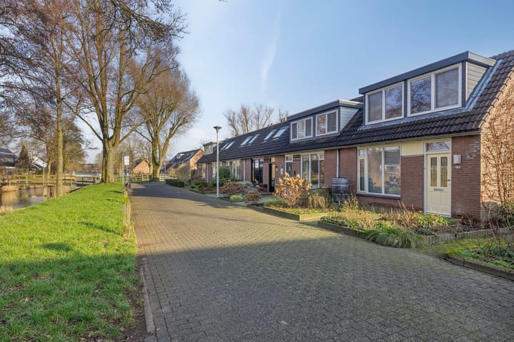 Foto 32 van Van Limburg Stirumware 82