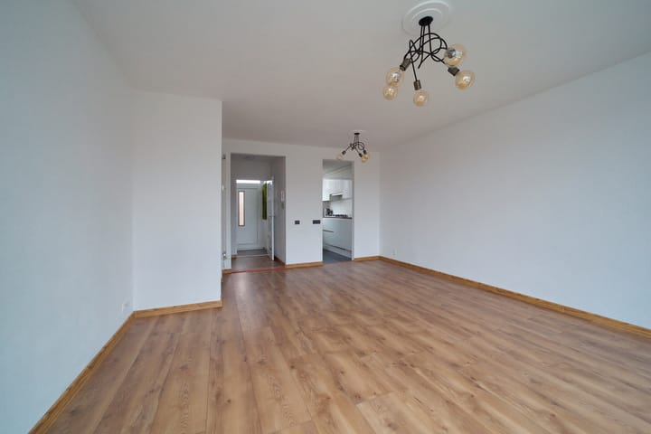 Foto 10 van van der Waalsstraat 127