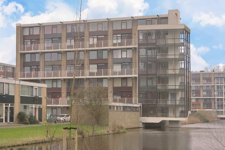 Foto 27 van van der Waalsstraat 127