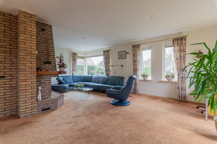 Foto 9 van Van der Flierhof 9