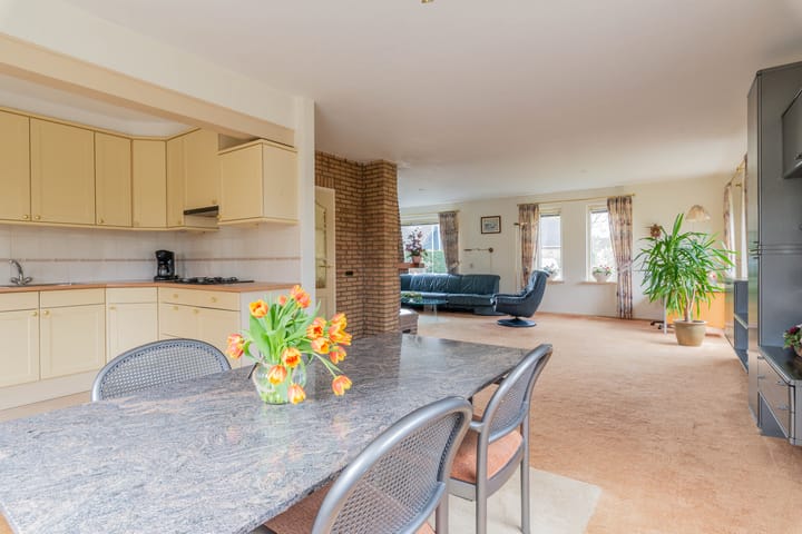 Foto 13 van Van der Flierhof 9