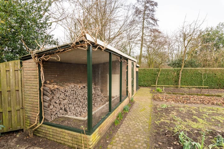 Foto 31 van Van der Flierhof 9