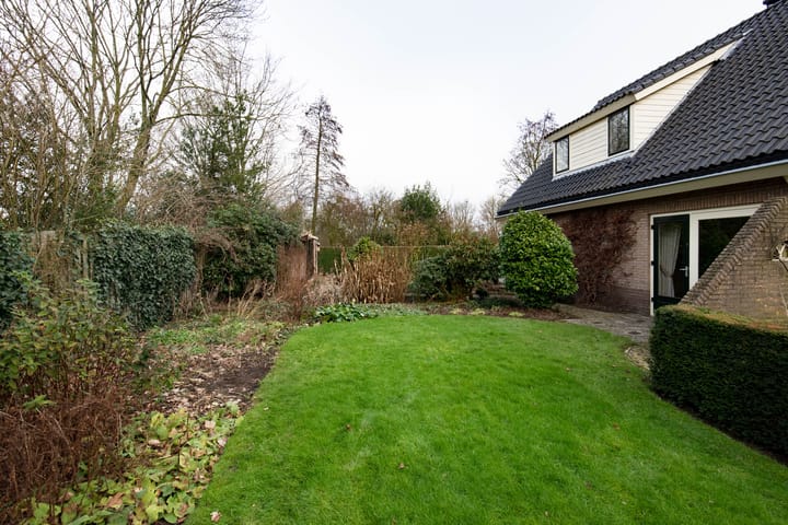 Foto 33 van Van der Flierhof 9