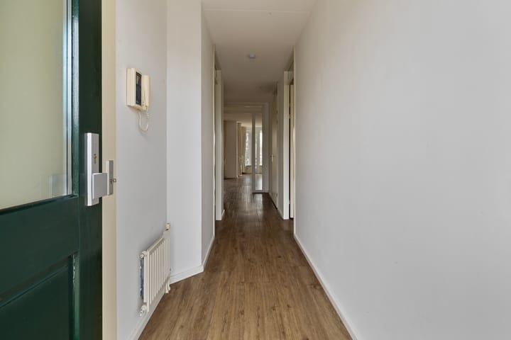 Photo 13 of Julianalaan 4-C