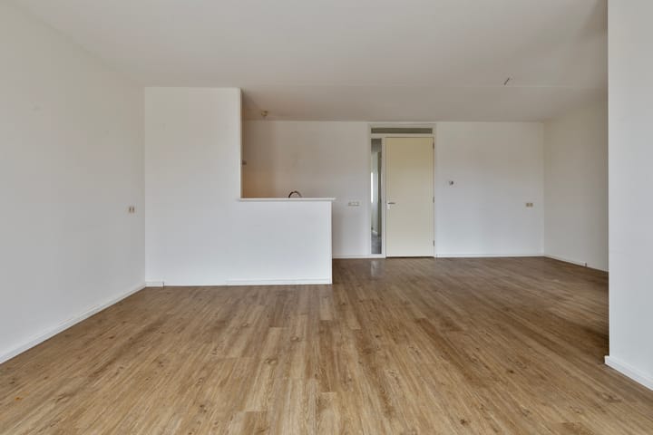 Photo 17 of Julianalaan 4-C