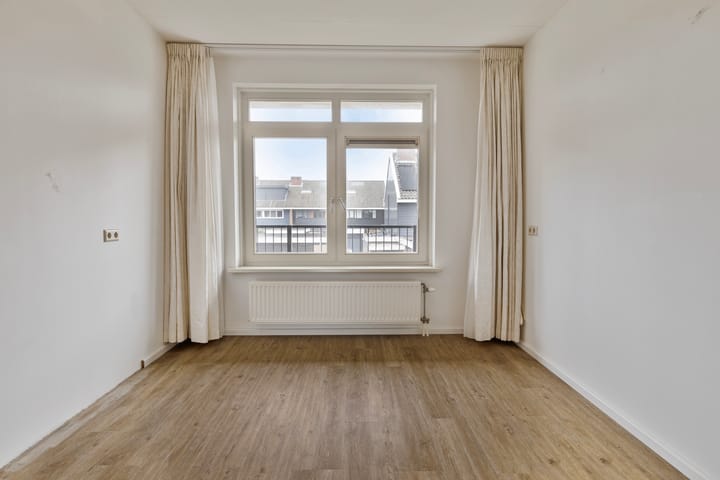 Photo 23 of Julianalaan 4-C