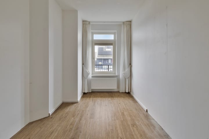 Photo 25 of Julianalaan 4-C