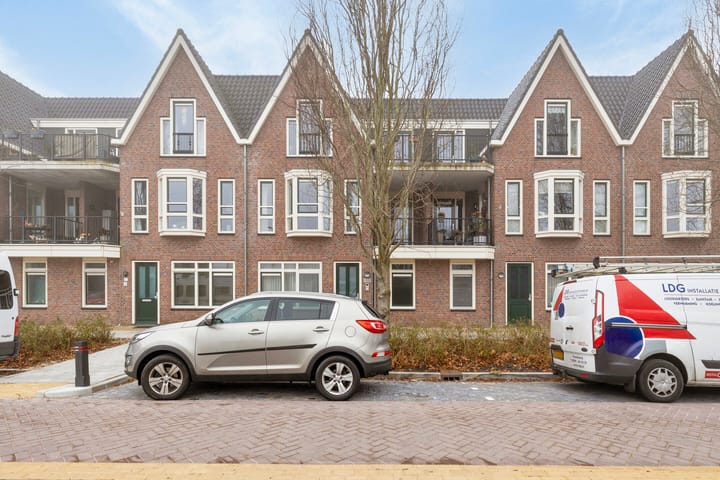 Photo 6 of Julianalaan 4-C