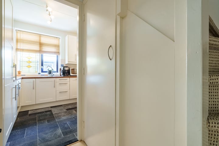 Foto 10 van Poststraat 4