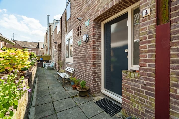 Foto 25 van Poststraat 4