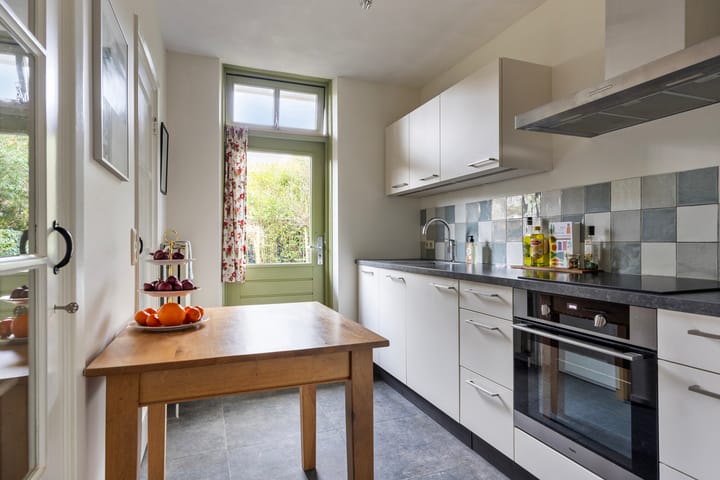 Photo 4 of Atjehstraat 55