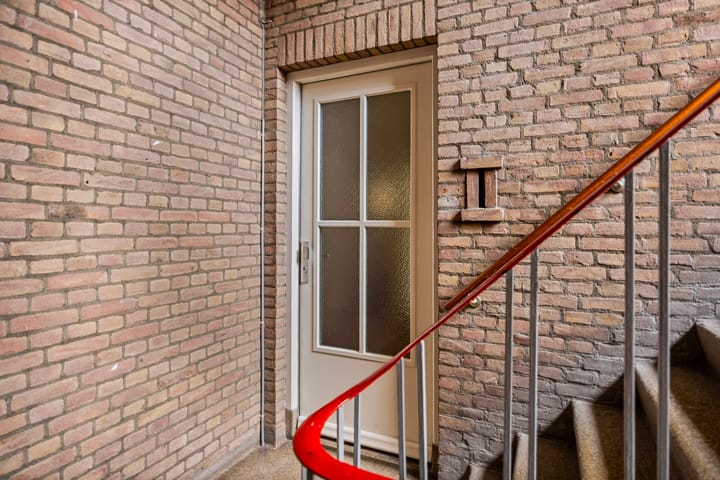 Photo 7 of Atjehstraat 55