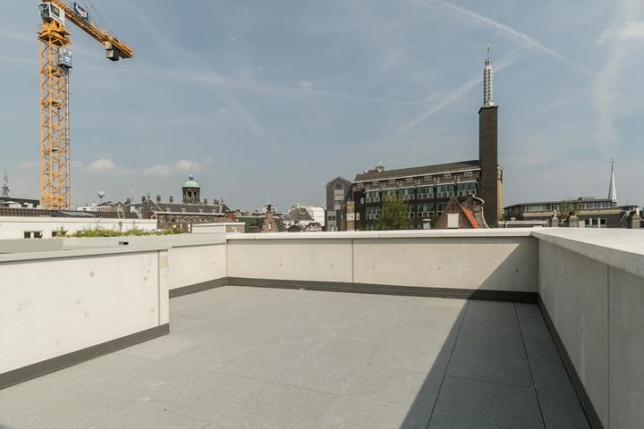 Photo 11 of Spuistraat 229-P